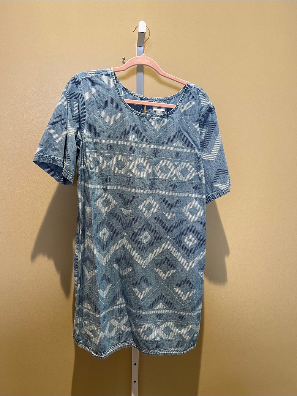 Old Navy Blue Chevron-Print Denim Shift Dress